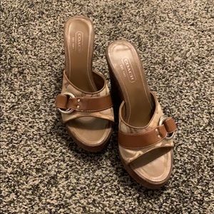 Coach Wedge: Size 7.5